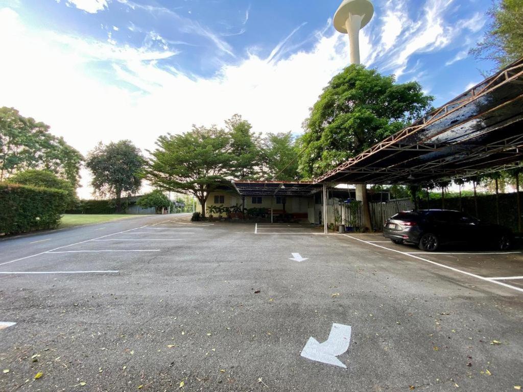 Ruen Maihom Riverside Cottage Kanchanaburi City Exterior photo