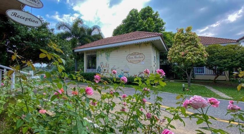 Ruen Maihom Riverside Cottage Kanchanaburi City Exterior photo